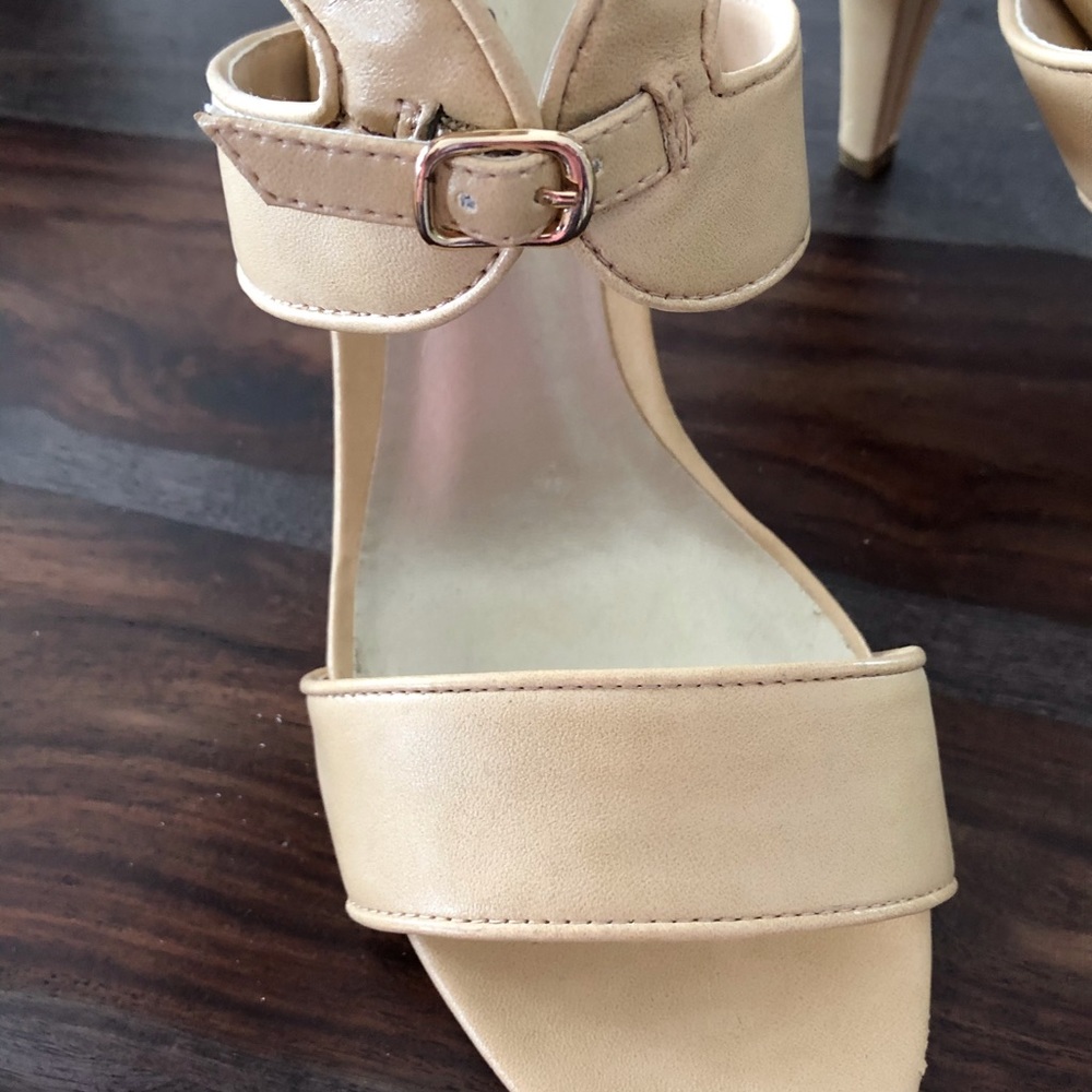 New Shoes - Picture 2 of 8